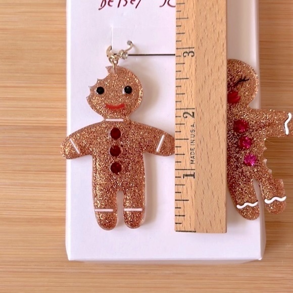 Brand New Too Faced Gingerbread Eyeshadow Palette & Betsey Johnson Earrings Set - Picture 13 of 14